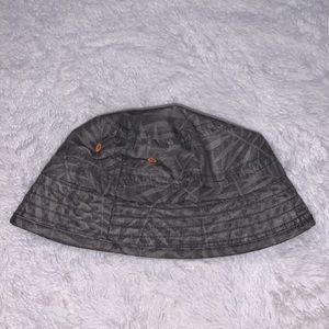 George printed bucket hat